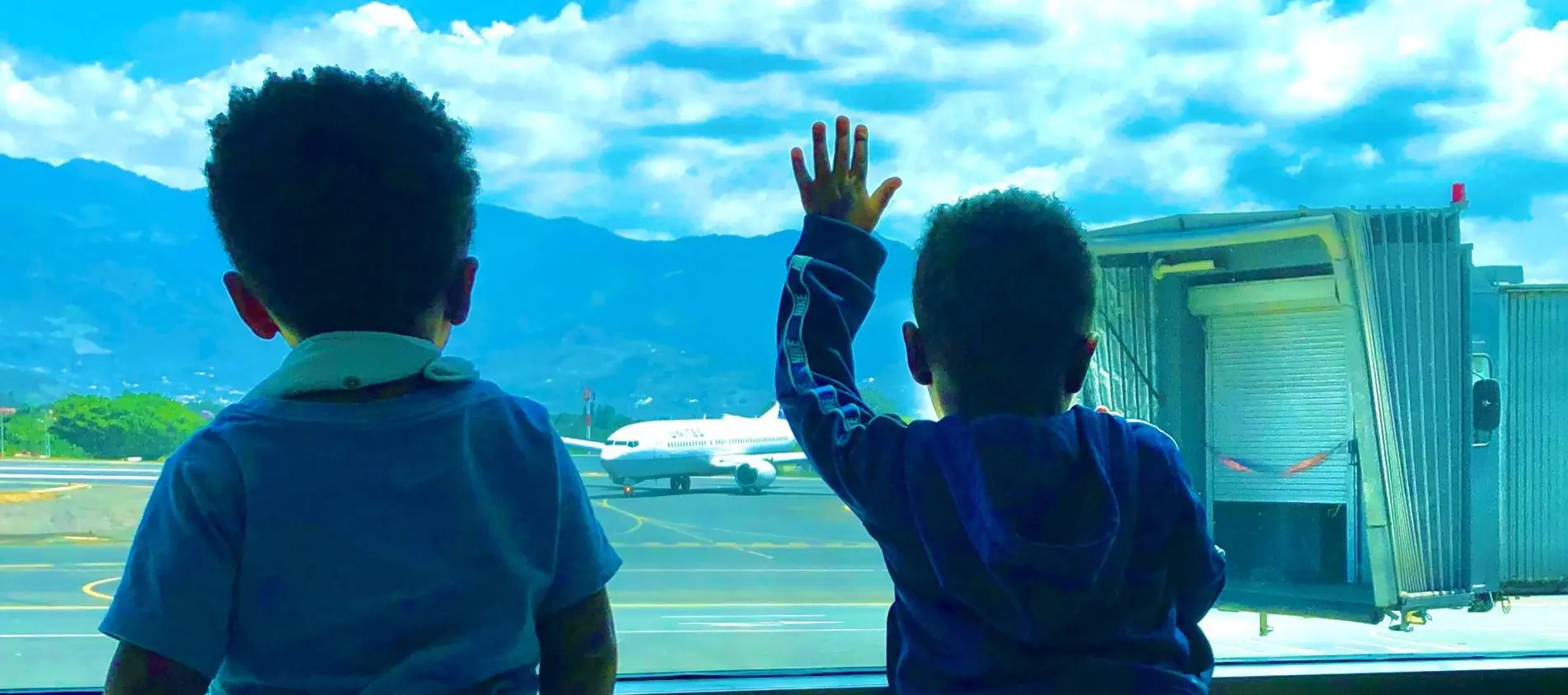 21 Tips for Flying with Toddlers From a Traveling Mom