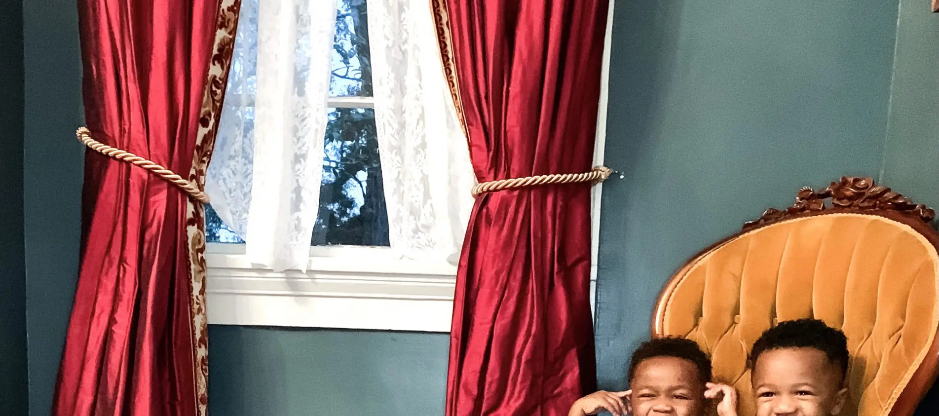 Bed and Breakfast for Family_Twins