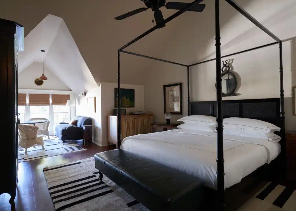 A beautiful, contemporary bedroom in The Chloe – one of the most romantic hotels in New Orleans.