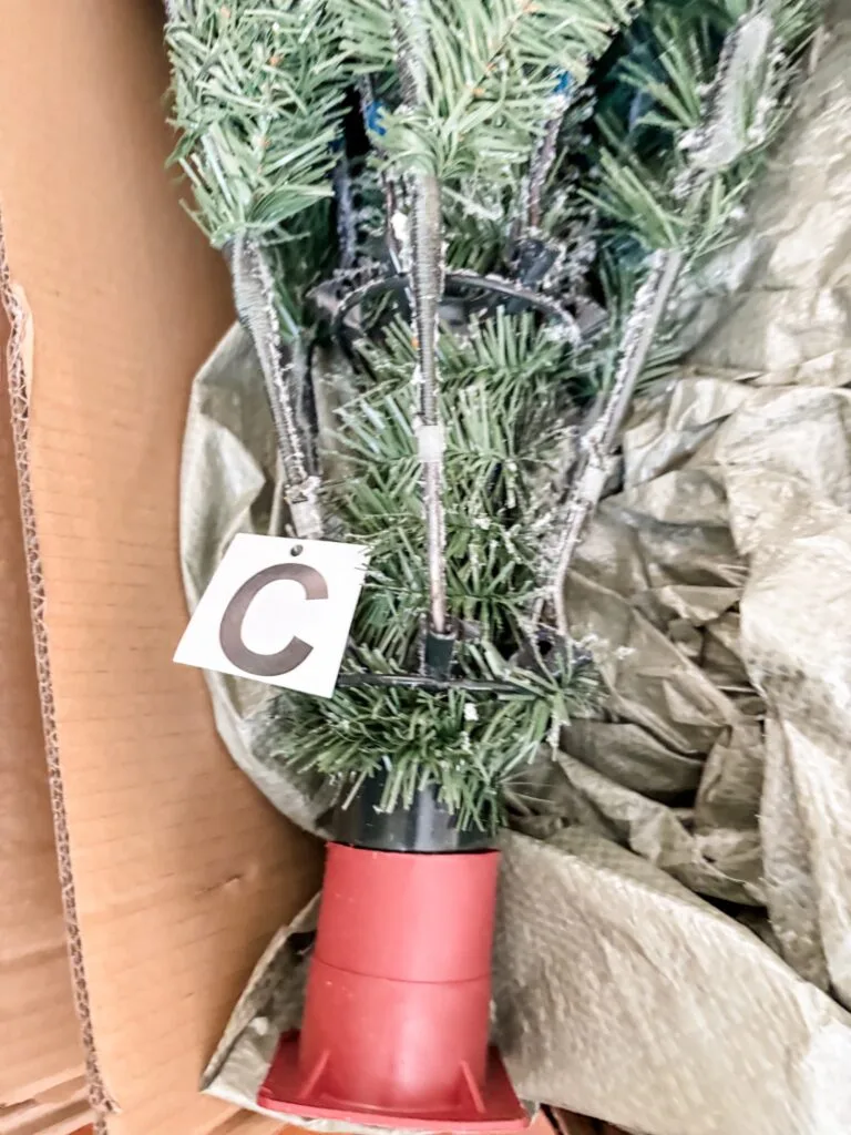 Section of tree with label to identify the order to setup the tree